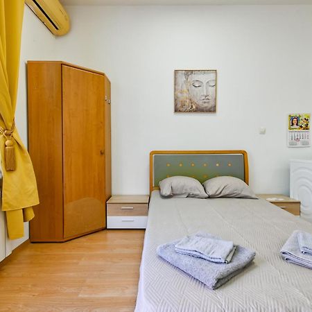 Cozy Apartment In Central 索菲亞 外观 照片